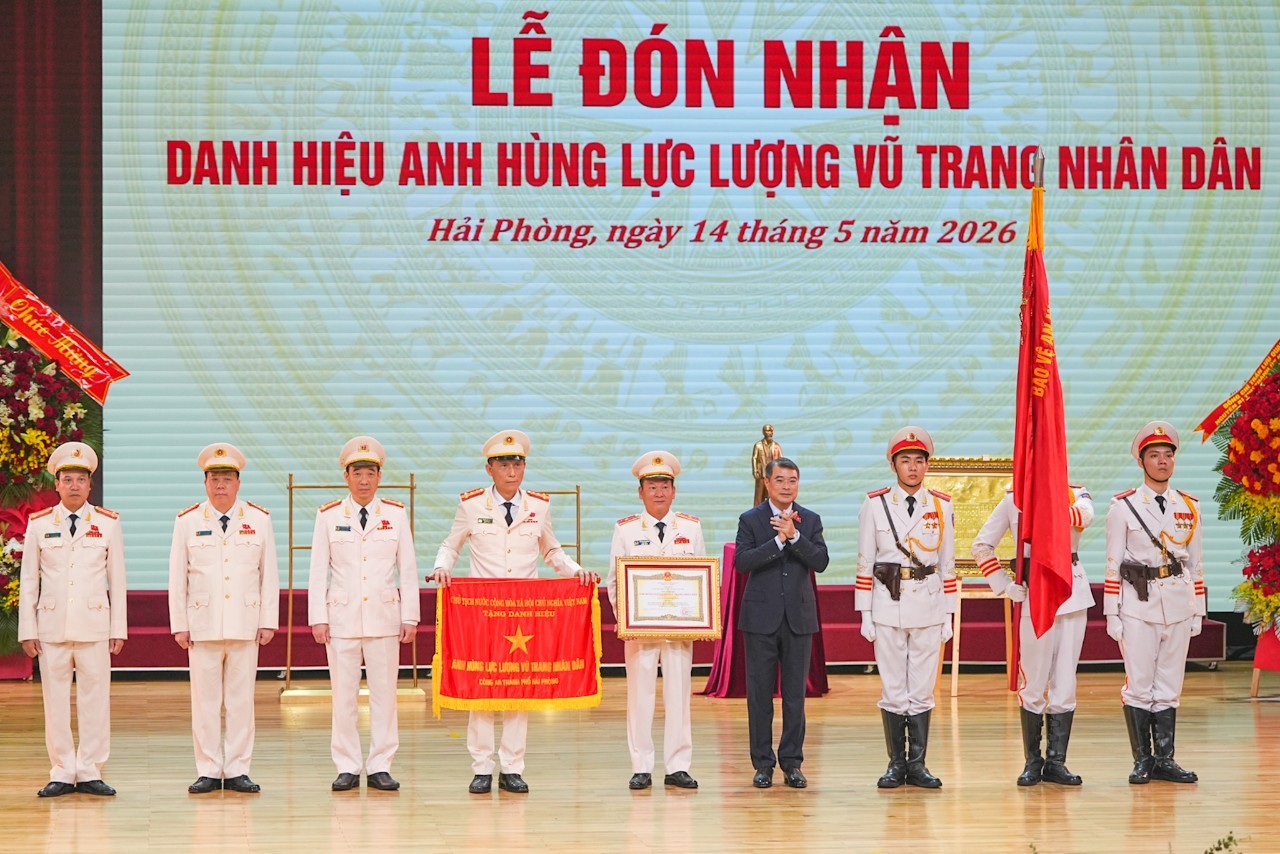 Công an TP Hải Phòng đón nhận Danh hiệu Anh hùng Lực lượng vũ trang nhân dân