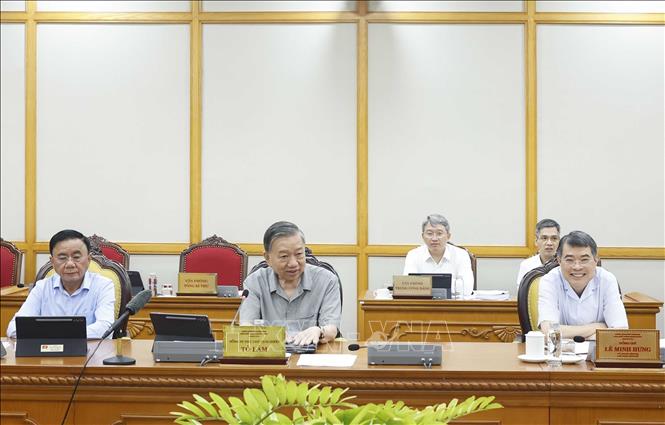 Bộ Chính trị cho ý kiến hoàn thiện thể chế vượt trội, tạo động lực mới để TP Hồ Chí Minh phát triển nhanh, bền vững