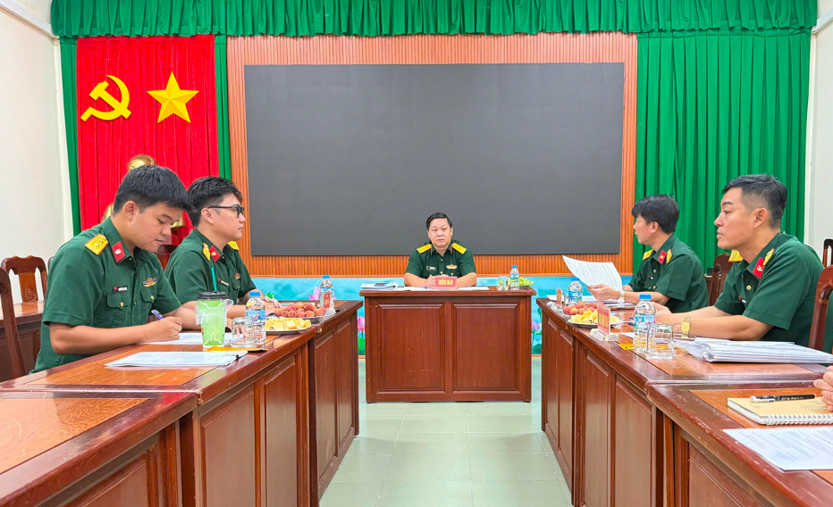 VKS Quân sự Khu vực 71 kiểm sát việc thi hành án treo tại Phòng Hậu cần - Kỹ thuật Bộ tư lệnh TP HCM
