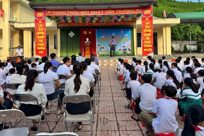 Lan tỏa Nghị quyết 205 của Quốc hội đến học đường
