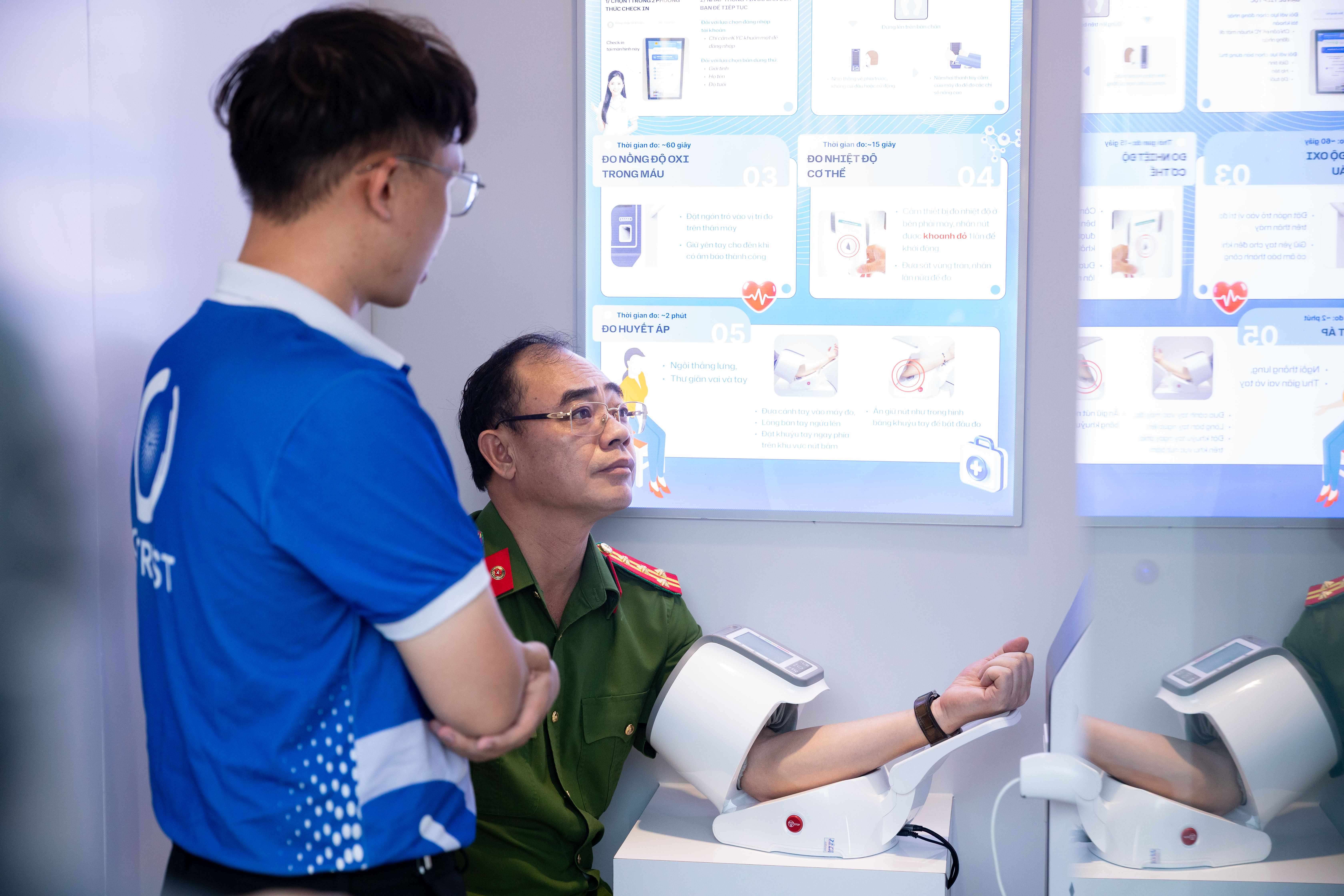 Long Châu vinh dự nhận bằng khen của Bộ trưởng Bộ Công an