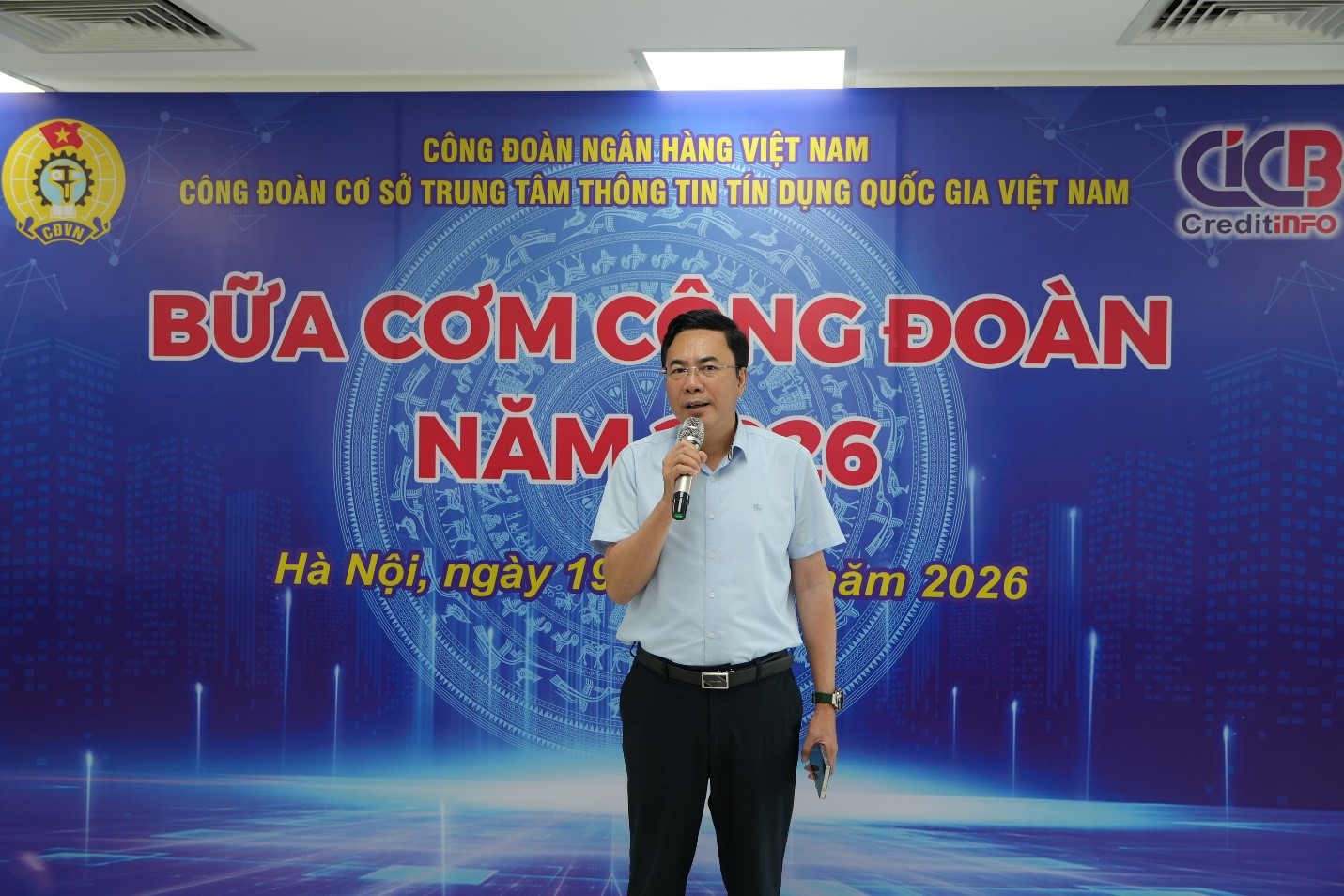Đổi mới triển khai chương trình “Bữa cơm Công đoàn” năm 2026 tại Trung tâm Thông tin Tín dụng Quốc gia Việt Nam CIC