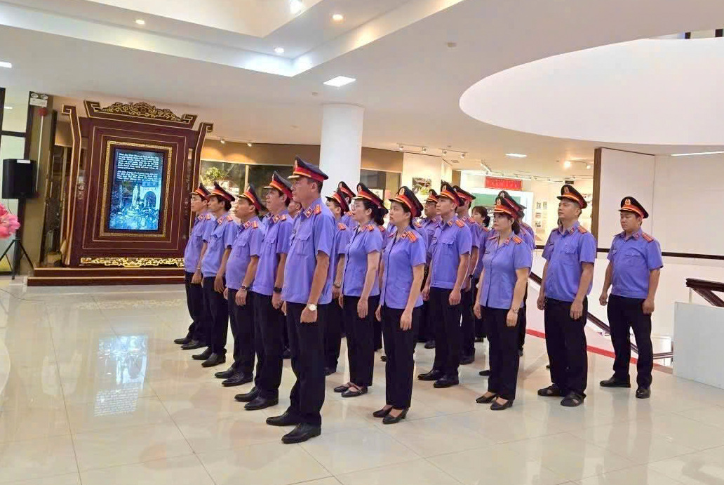 VKSND khu vực 1, TP Huế báo công dâng Bác