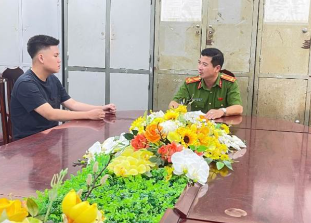Nguyên nhân nam thanh niên đuổi đánh hai cô gái tại đường Xuân Đỉnh