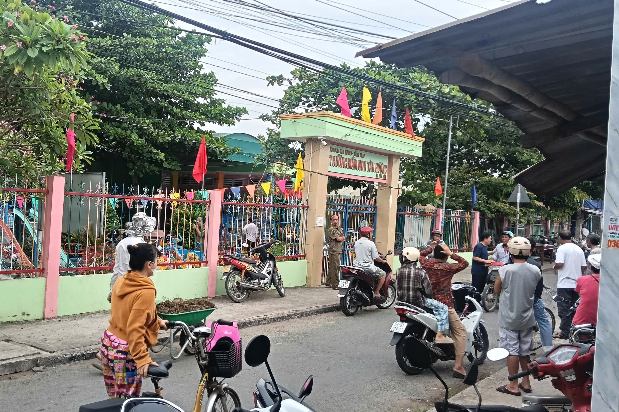 Điều tra làm rõ nguyên nhân một bảo vệ trường mầm non tử vong