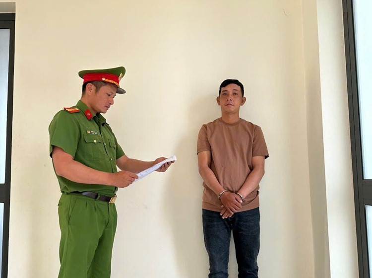 Khởi tố cựu nhân viên ngân hàng lừa đảo chiếm đoạt gần 1,7 tỉ đồng