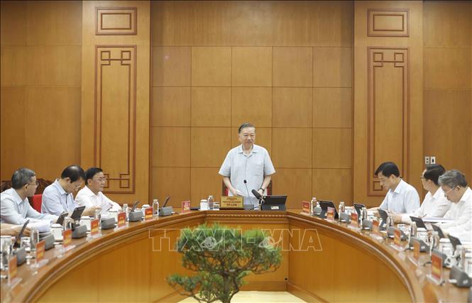 Tổng Bí thư, Chủ tịch nước Tô Lâm Hoàn thiện đề án về phát triển công nghệ lượng tử mang tầm chiến lược