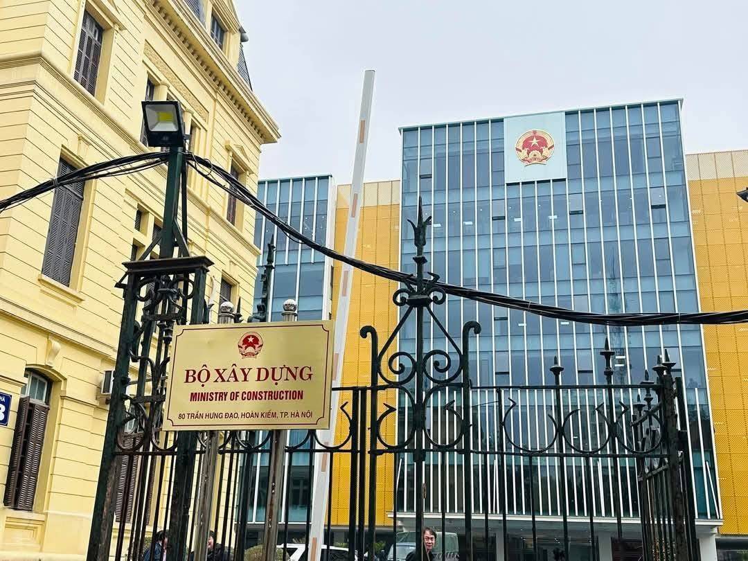 Bộ Xây dựng cắt giảm hàng trăm thủ tục hành chính