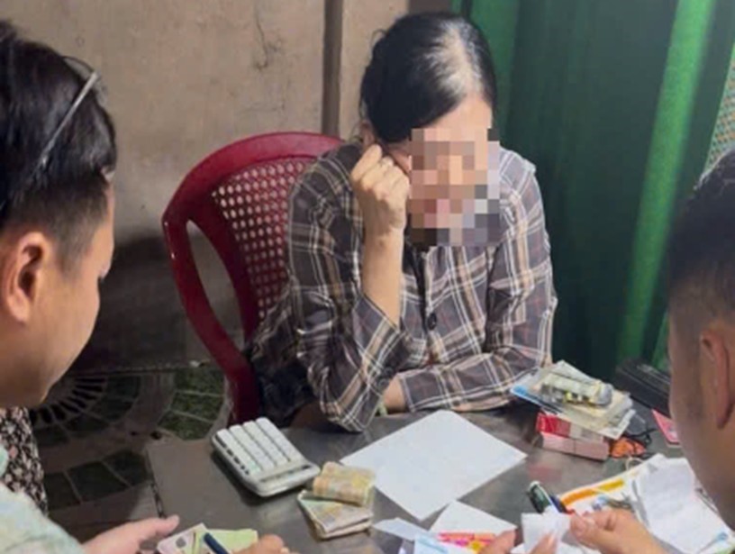 Bắt nhóm đánh bạc bằng hình thức bán số lô, đề với số tiền hơn 100 triệu đồng