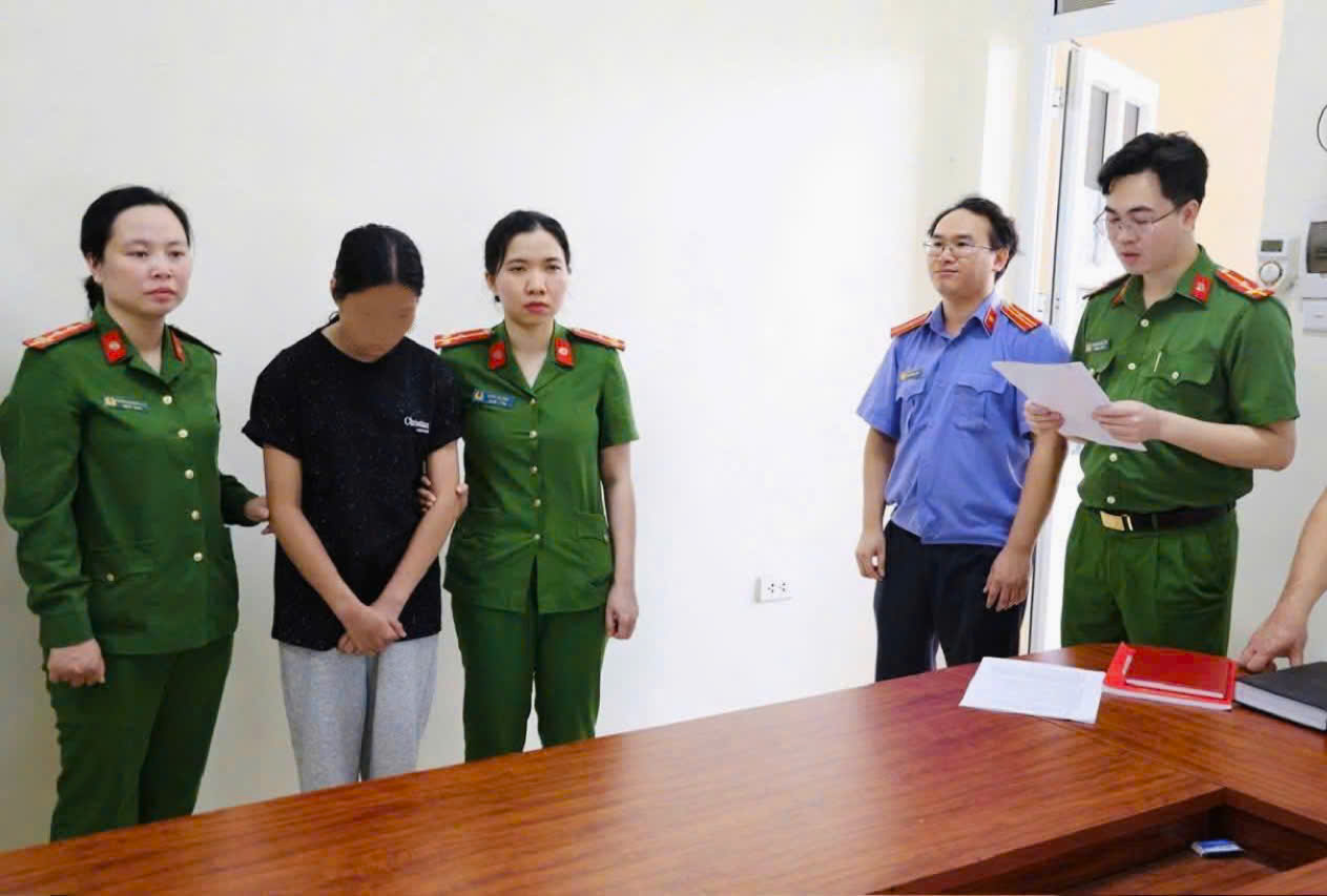 Phê chuẩn khởi tố 2 nữ sinh hành hung bạn học, quay clip phát tán lên mạng xã hội