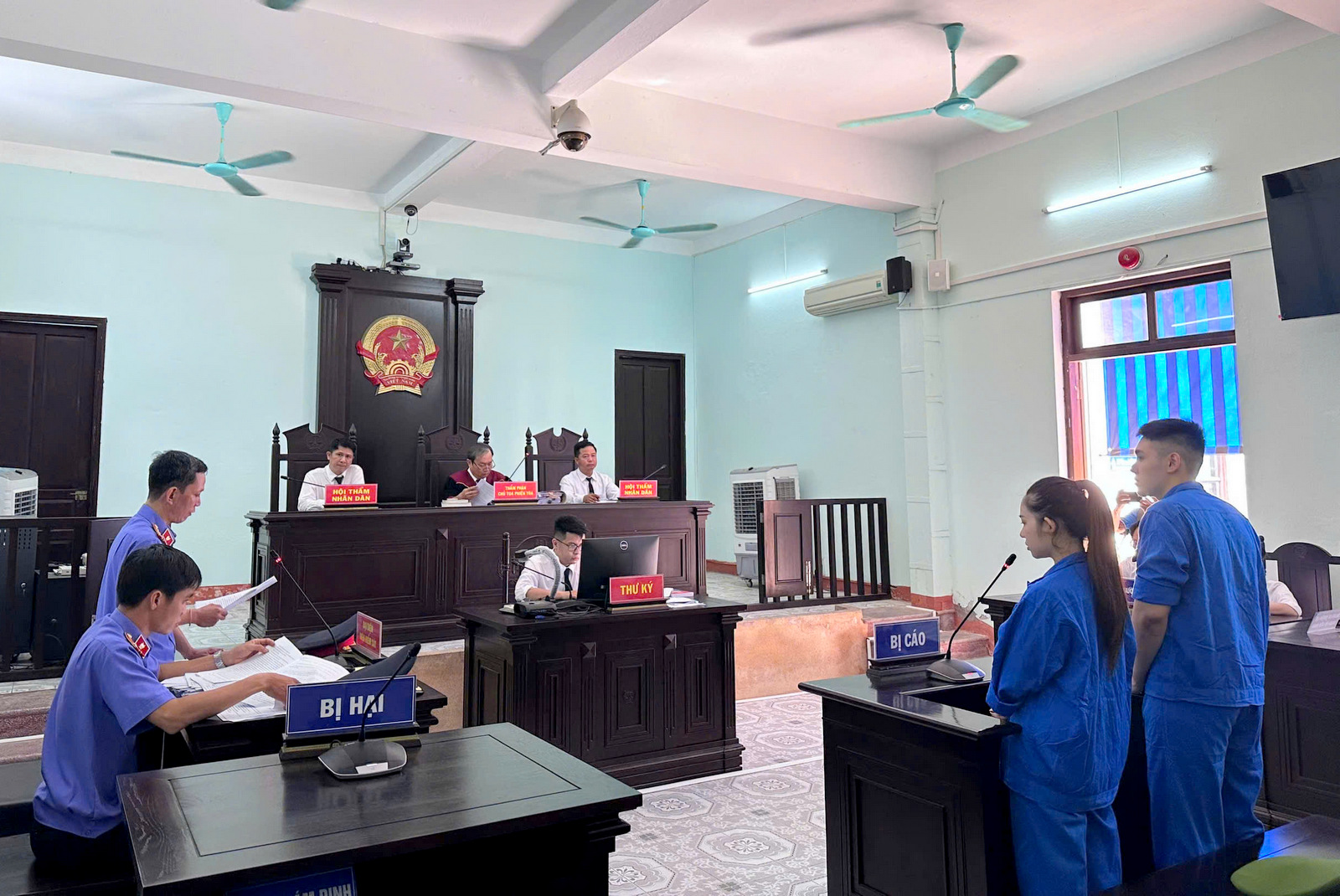 Hai bị cáo lĩnh án thích đáng vì mua bán trái phép chất ma túy