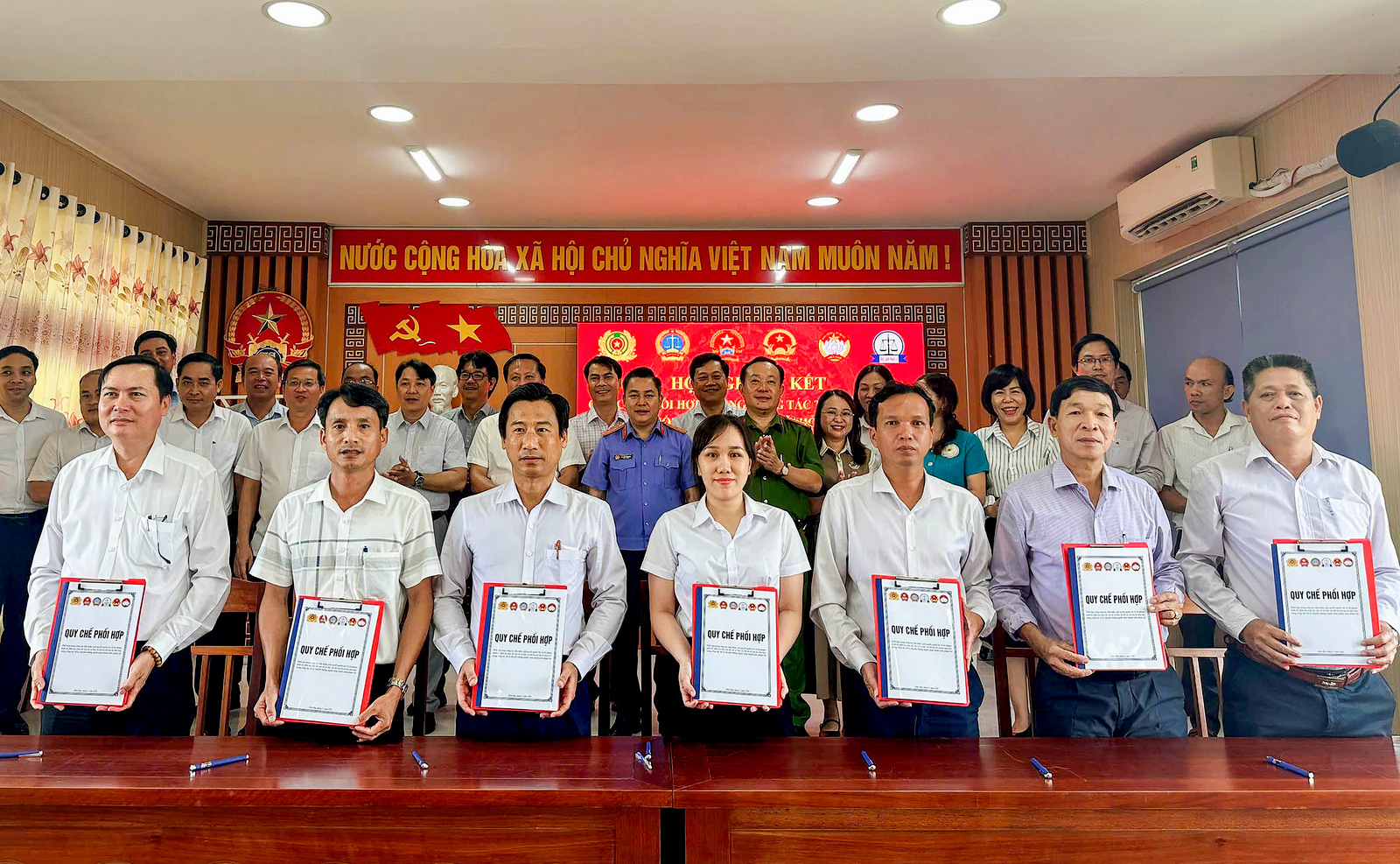 VKSND khu vực 10, TP Đà Nẵng ký kết quy chế phối hợp bảo vệ trẻ em và người chưa thành niên