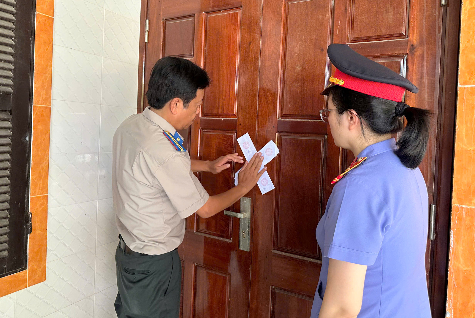 Kiểm sát chặt chẽ việc cưỡng chế kê biên tài sản thi hành án tại TP Huế