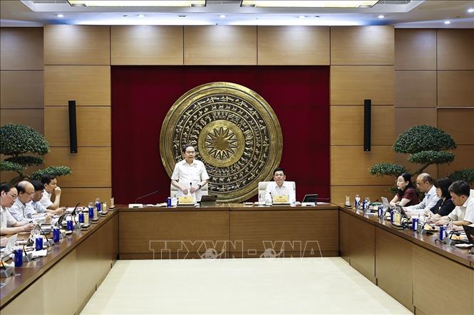 Chủ tịch Quốc hội Trần Thanh Mẫn Ủy ban Khoa học, Công nghệ và Môi trường không được phép đi sau thực tiễn