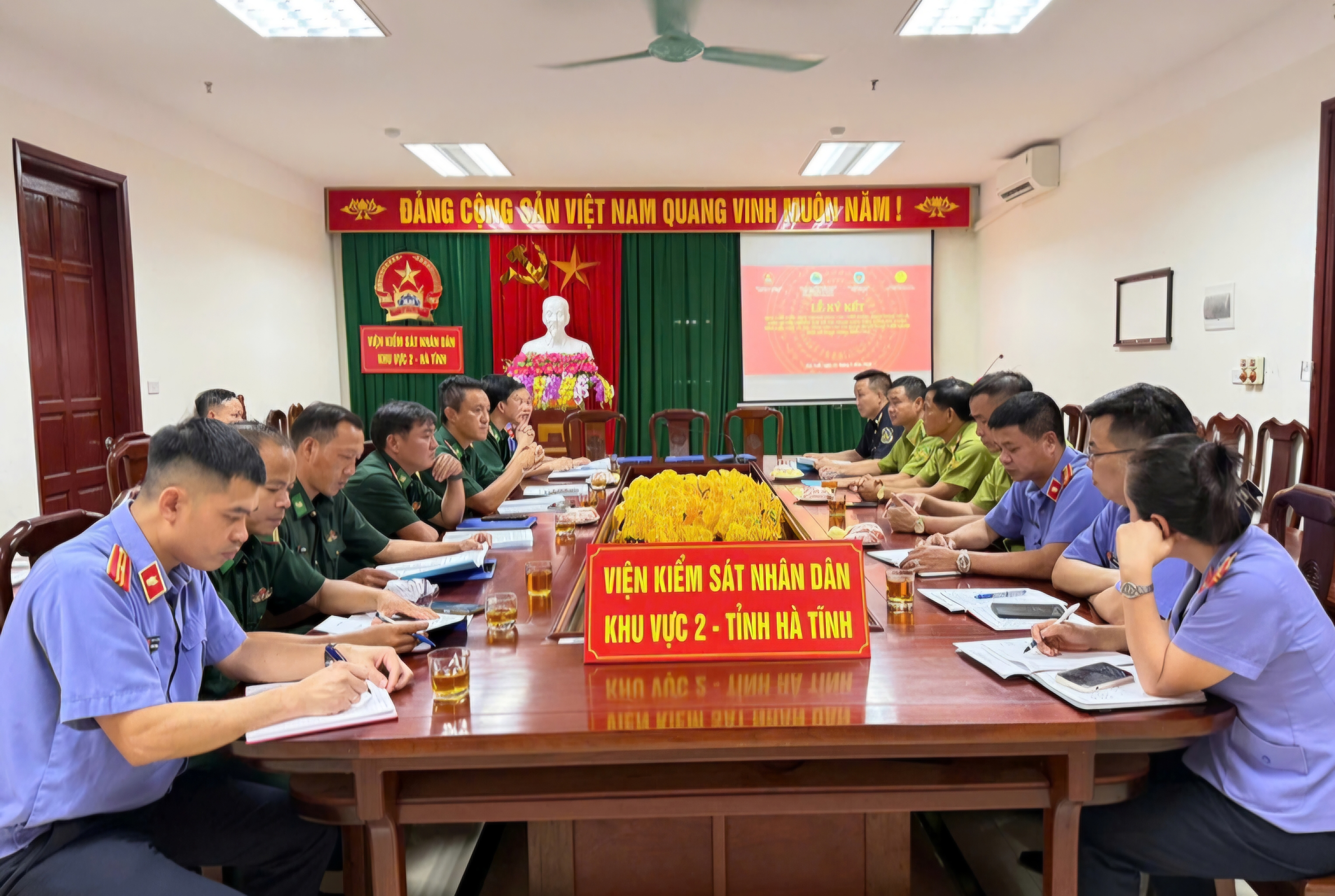 VKSND khu vực 2, tỉnh Hà Tĩnh ký kết Quy chế phối hợp liên ngành