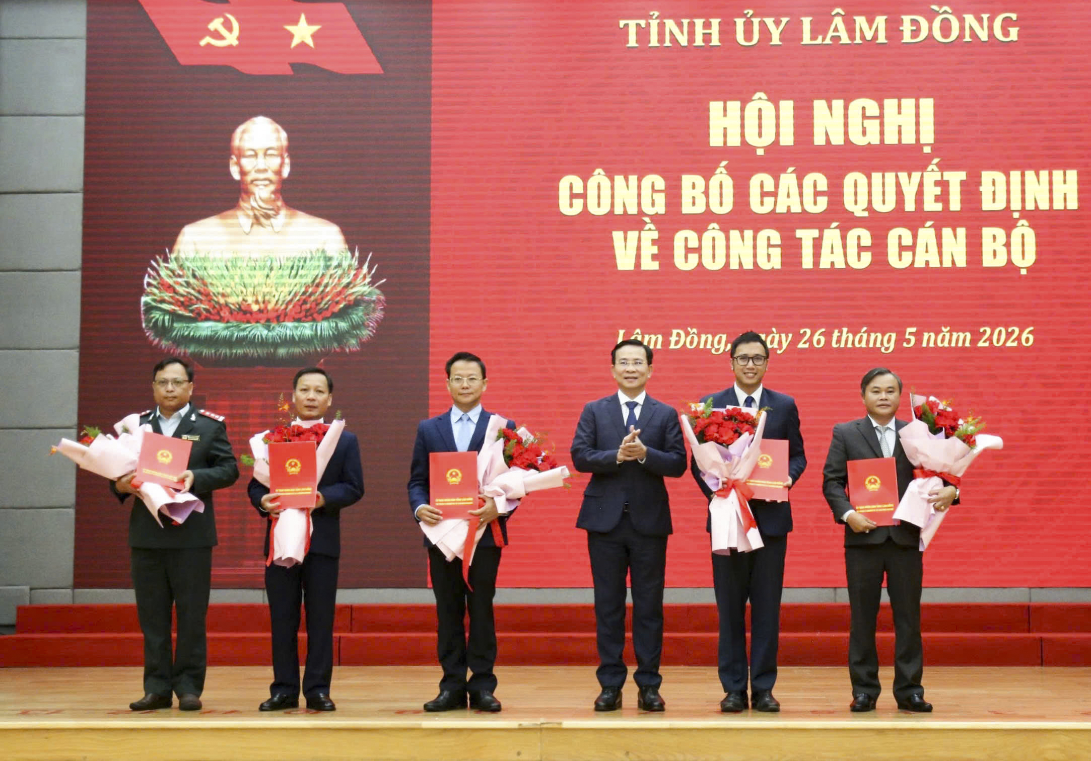 Lâm Đồng điều động, bổ nhiệm loạt cán bộ lãnh đạo quản lý