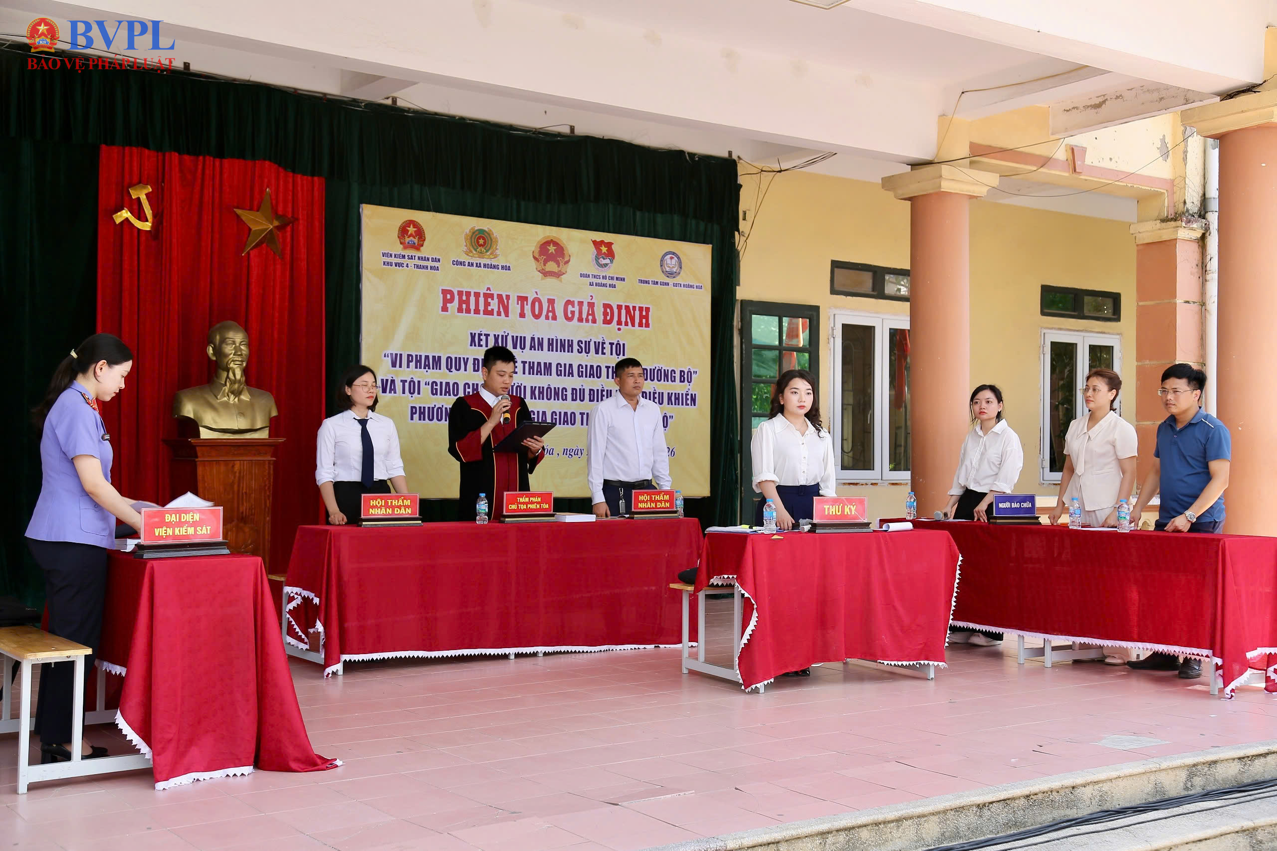 Gần 800 học sinh được tuyên truyền, phổ biến luật giao thông qua “Phiên tòa giả định”
