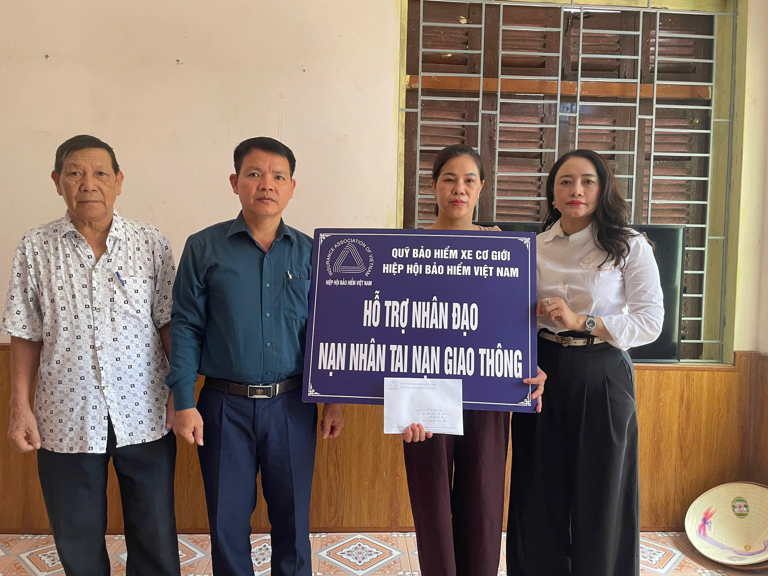 Hỗ trợ 45 triệu đồng cho gia đình nạn nhân tai nạn giao thông tại Hà Nội