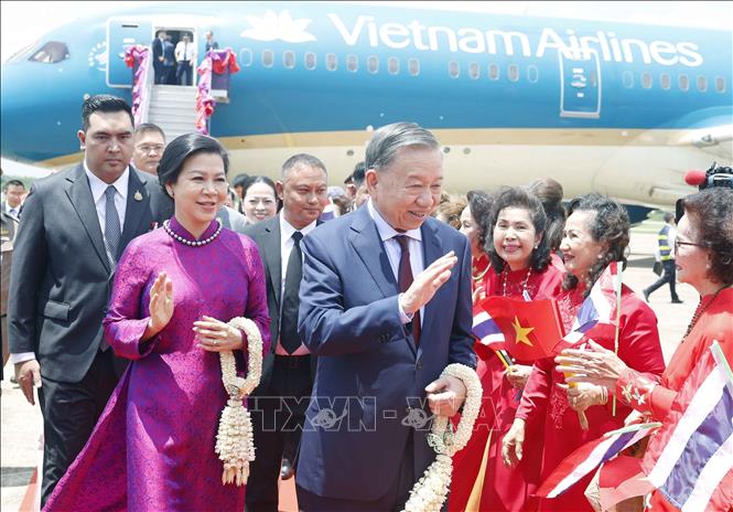 Tổng Bí thư, Chủ tịch nước Tô Lâm và Phu nhân bắt đầu thăm chính thức Vương quốc Thái Lan