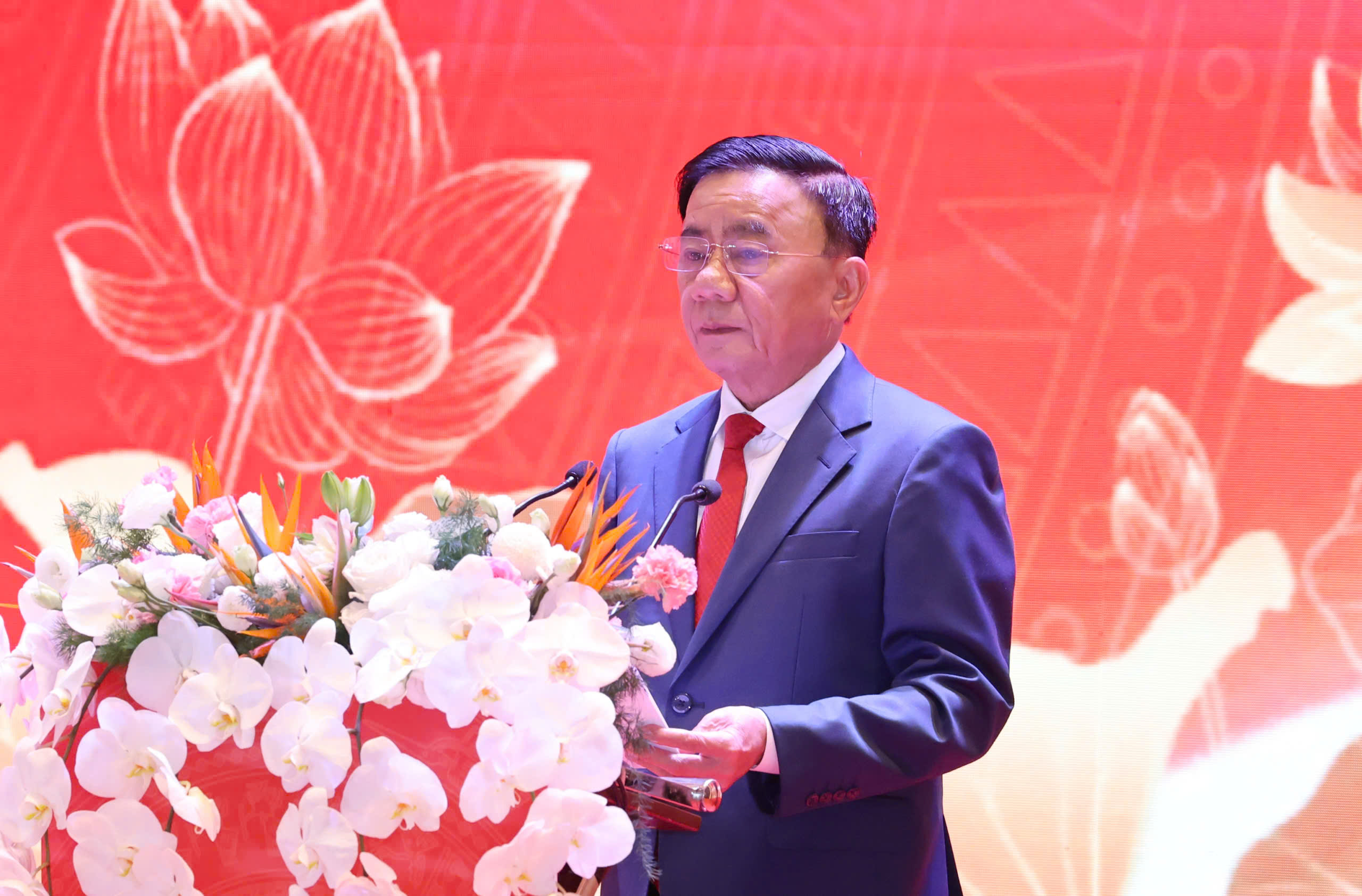 Thường trực Ban Bí thư Tiếp tục đổi mới mạnh mẽ phương thức lãnh đạo của cấp ủy đối với Hội đồng nhân dân