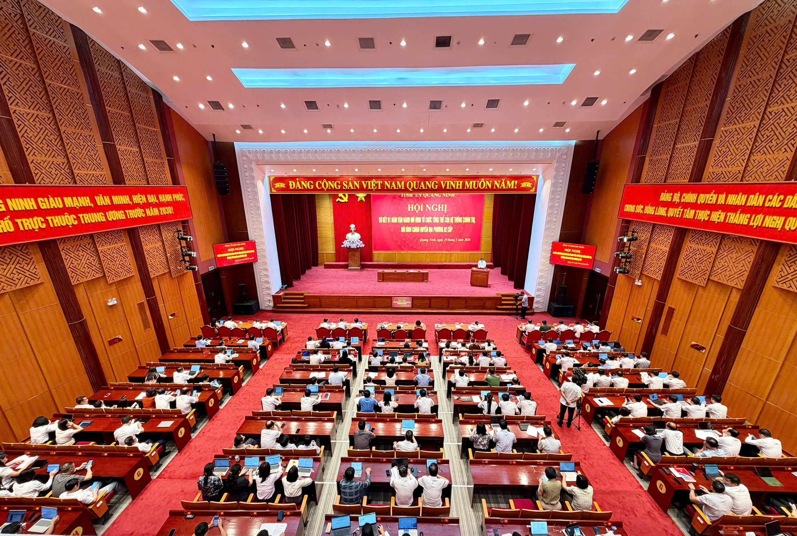 Chính quyền 2 cấp Từ ổn định bộ máy đến yêu cầu kiến tạo, đột phá phát triển