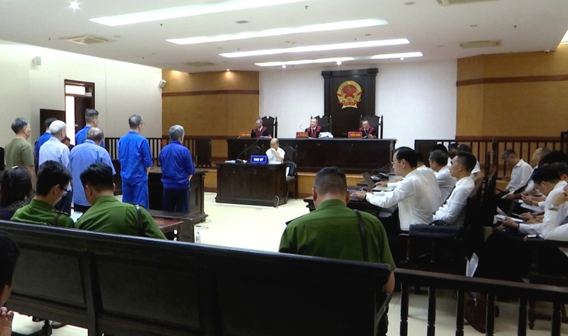 Dàn cựu lãnh đạo Tổng Công ty Xi măng Việt Nam hầu tòa phúc thẩm