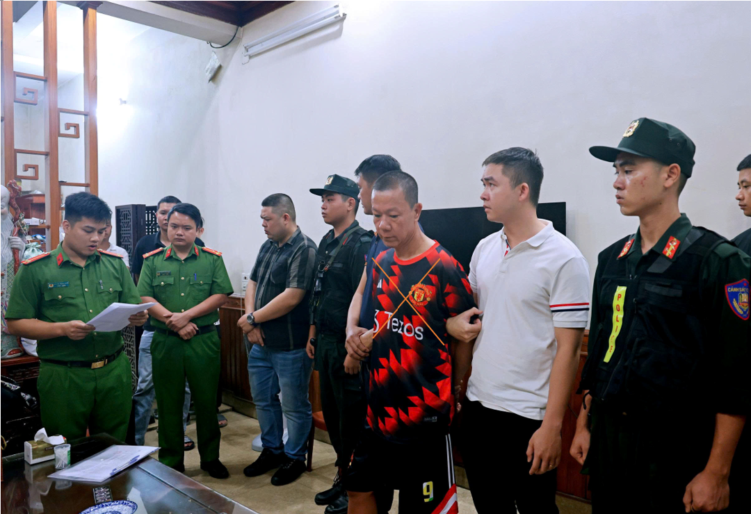Bắt thêm đối tượng côn đồ cộm cán trong đường dây cá độ bóng đá 1 200 tỉ đồng