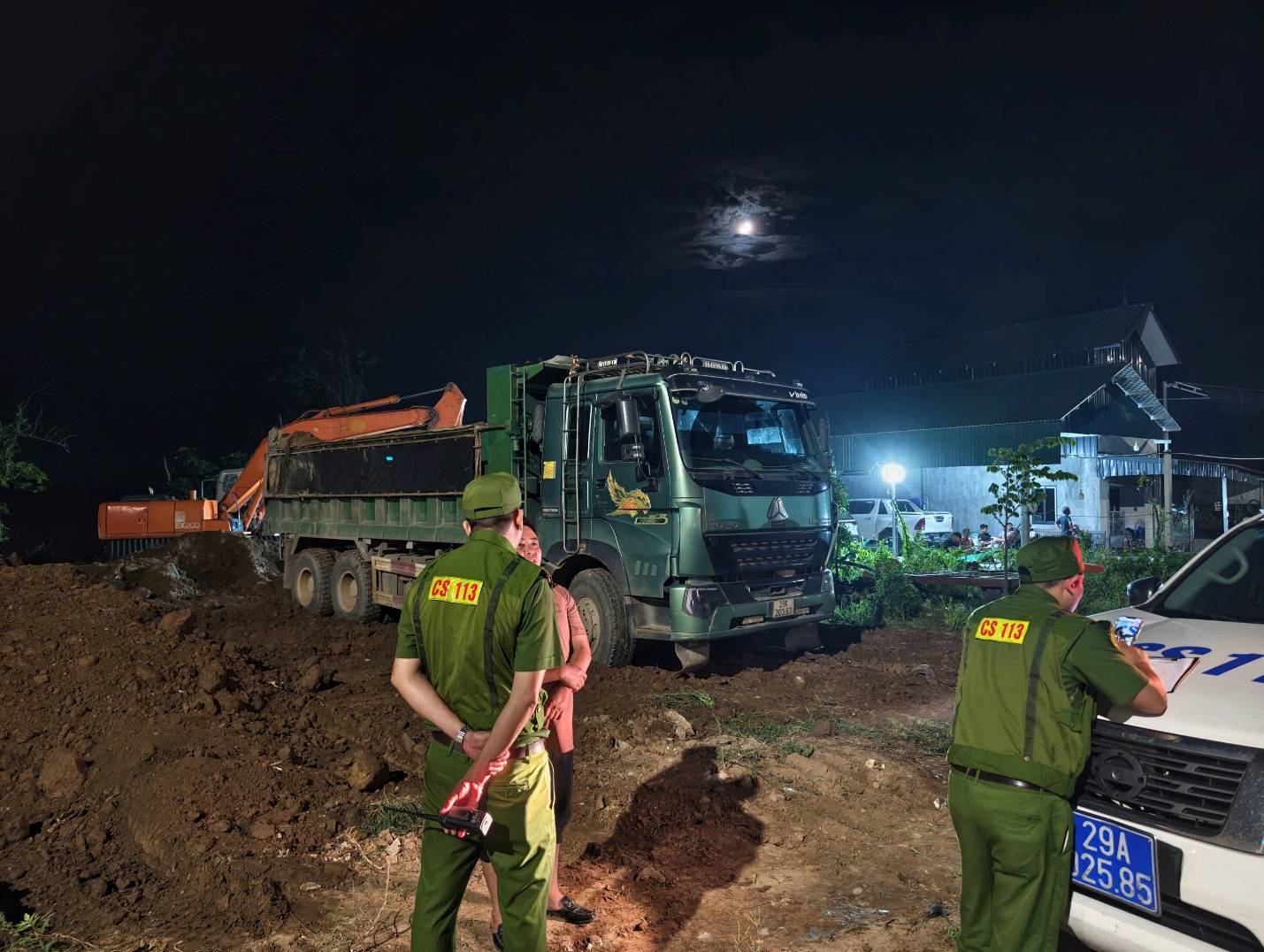 Kịp thời phát hiện, ngăn chặn các hành vi đổ thải trái phép