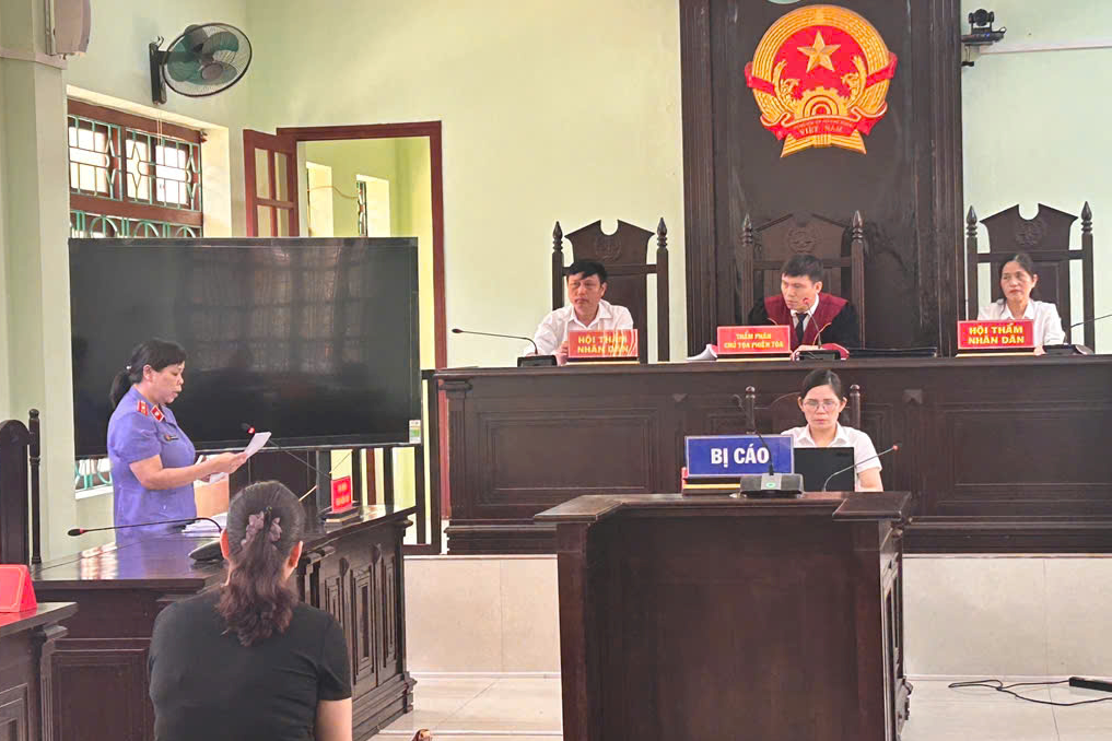Tổ chức phiên tòa rút kinh nghiệm vụ án tranh chấp quyền sử dụng đất