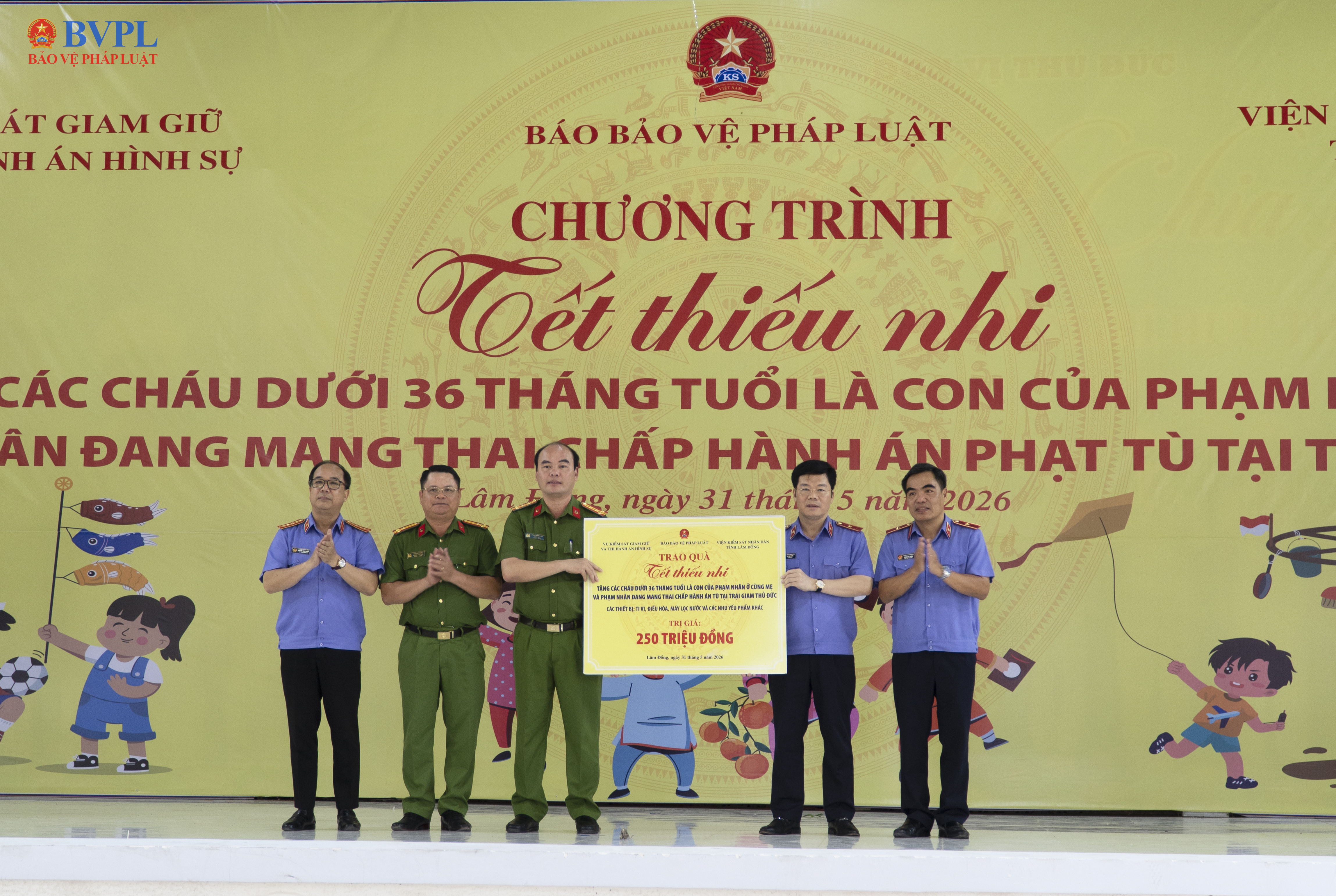 Tổ chức Chương trình Tết Thiếu nhi tại Trại giam Thủ Đức