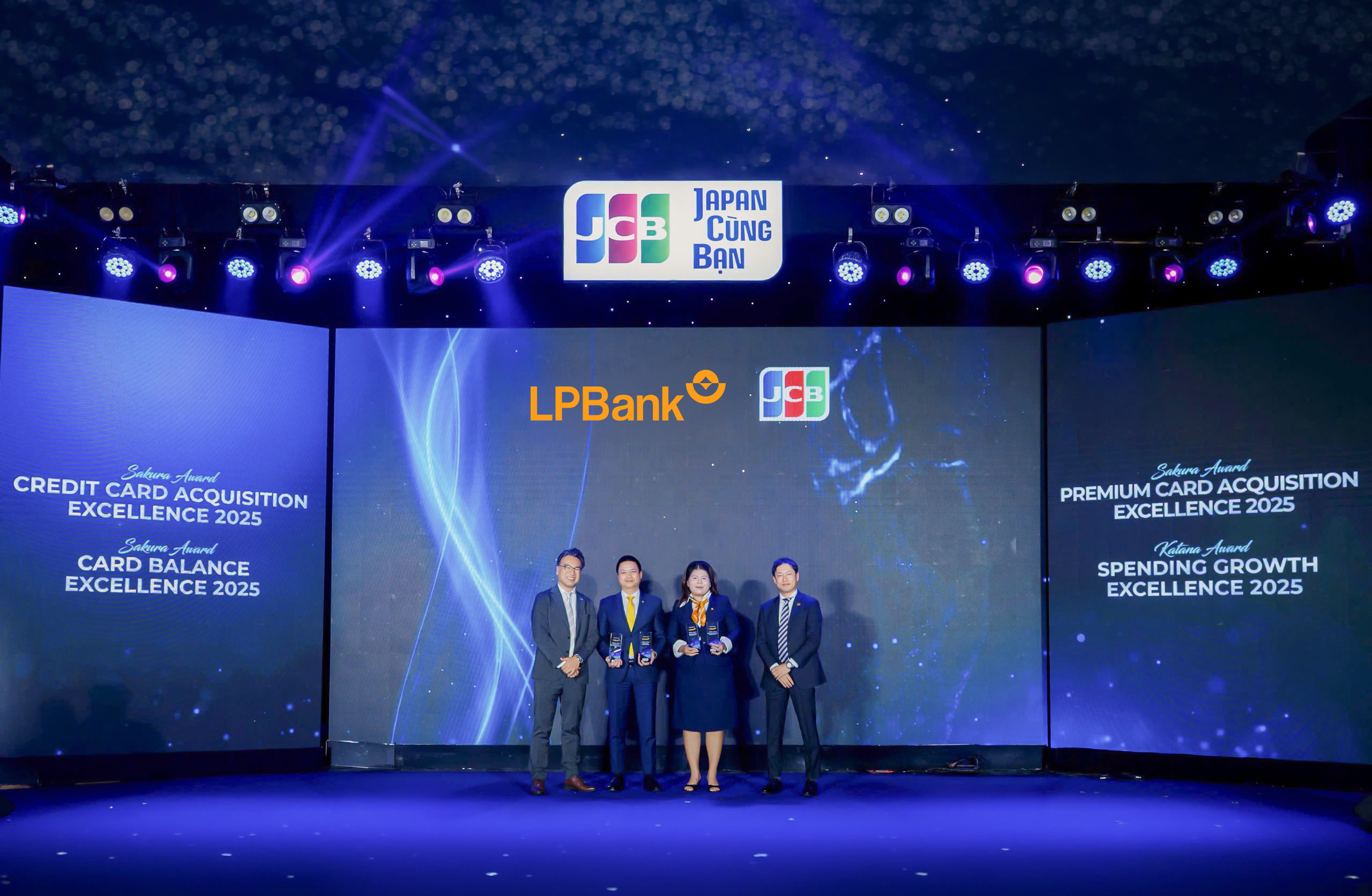 LPBank thắng lớn với 4 giải thưởng từ Tổ chức Thẻ Quốc tế JCB