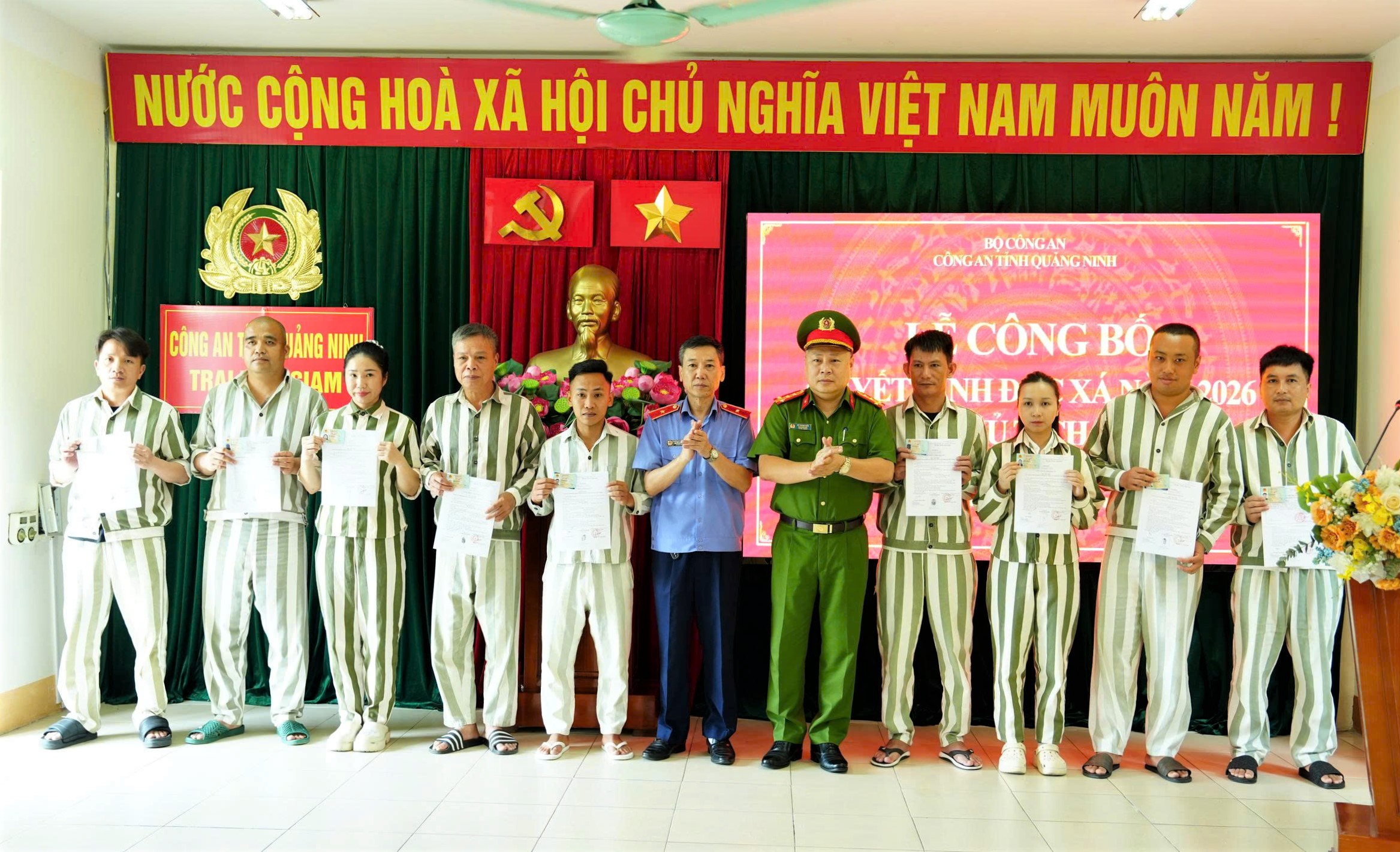 45 phạm nhân tại Quảng Ninh được đặc xá, trở về tái hòa nhập cộng đồng