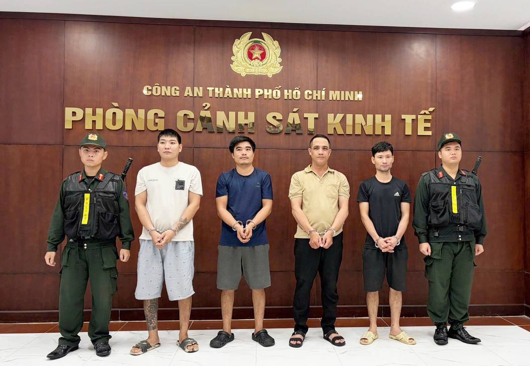 Khởi tố, bắt tạm giam 4 đối tượng sản xuất hơn 1 000 tấn giá đỗ chứa chất cấm