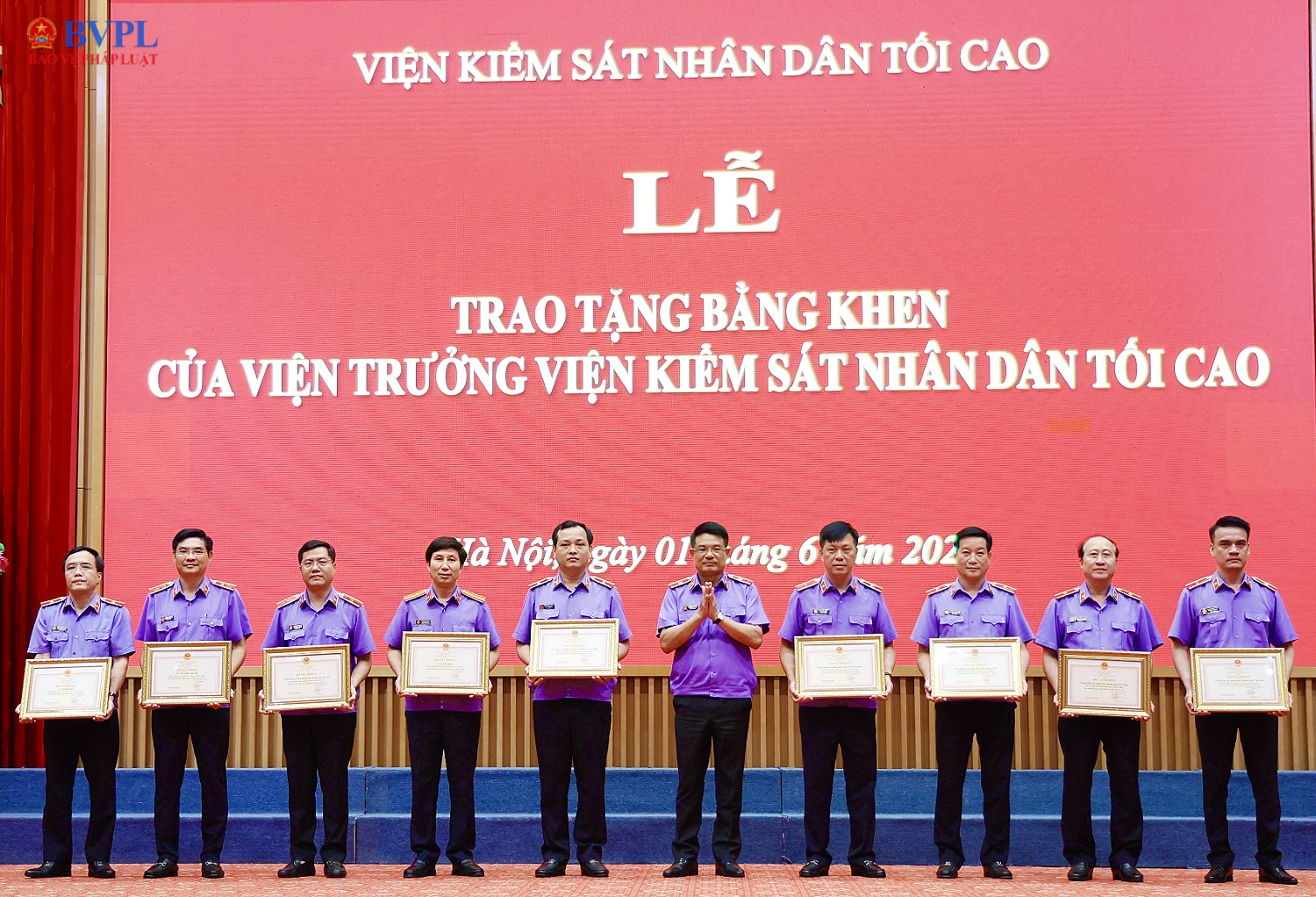 Viện trưởng Nguyễn Huy Tiến dự, chỉ đạo Hội nghị sơ kết 1 năm vận hành bộ máy VKSND 3 cấp