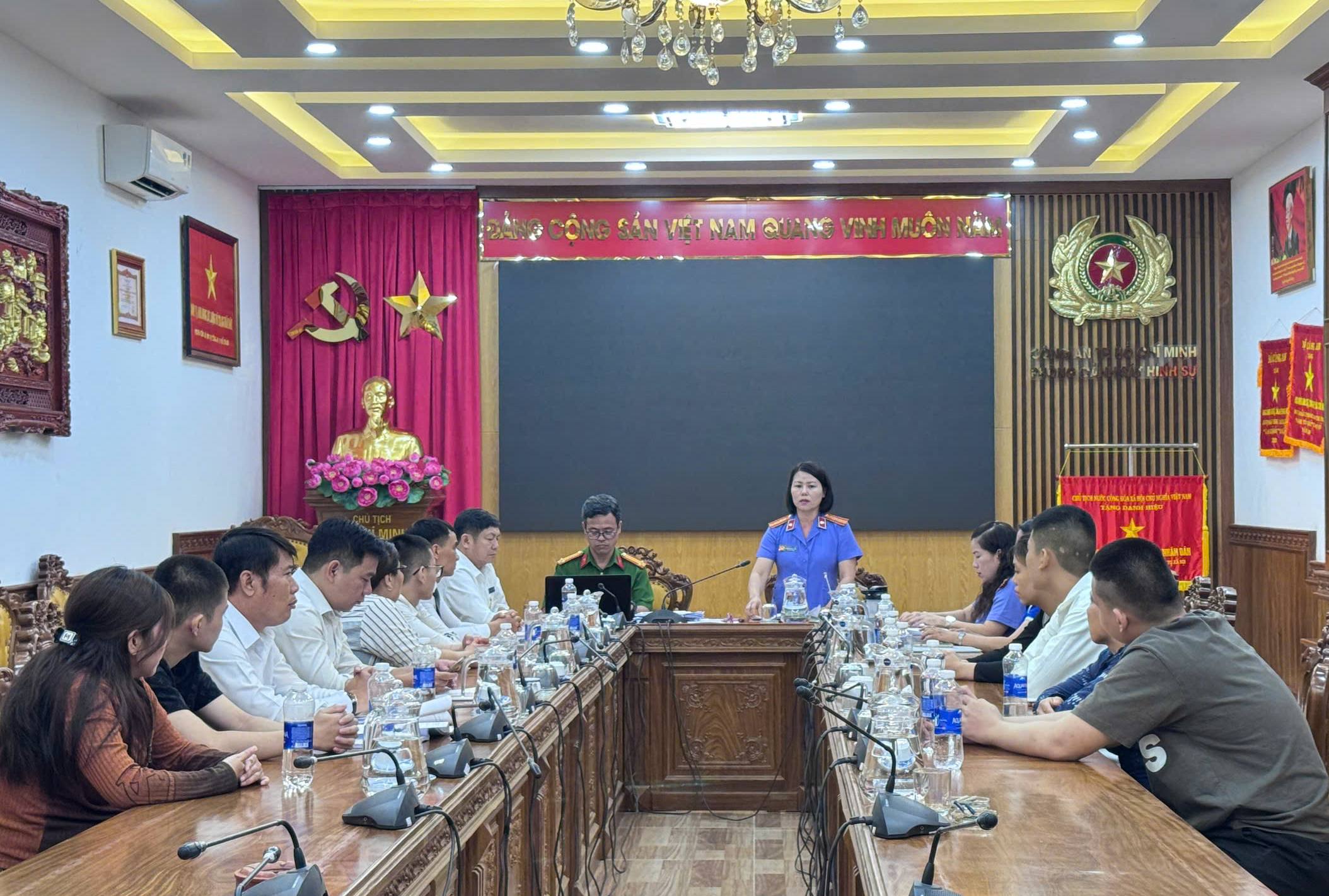 VKSND Khu vực 1 TP Hồ Chí Minh xử lý chuyển hướng tại cộng đồng cho nhiều bị can chưa thành niên