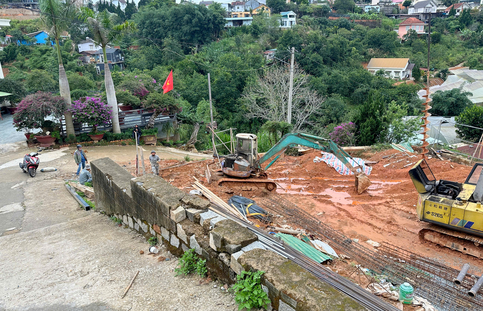 Cần làm rõ kiến nghị của người dân về dấu hiệu lấn chiếm lối đi chung tại hẻm Khe Sanh