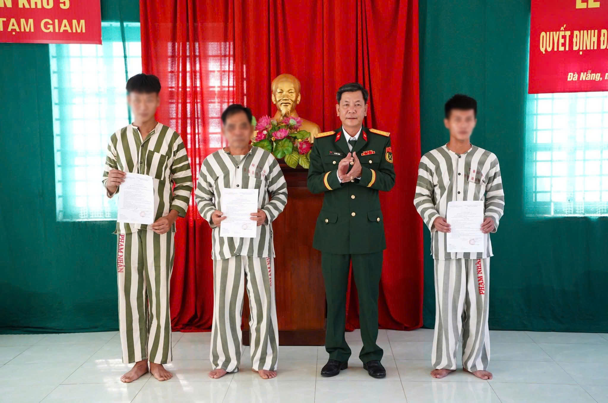 Viện kiểm sát quân sự Quân khu 5 kiểm sát việc thực hiện Quyết định đặc xá năm 2026