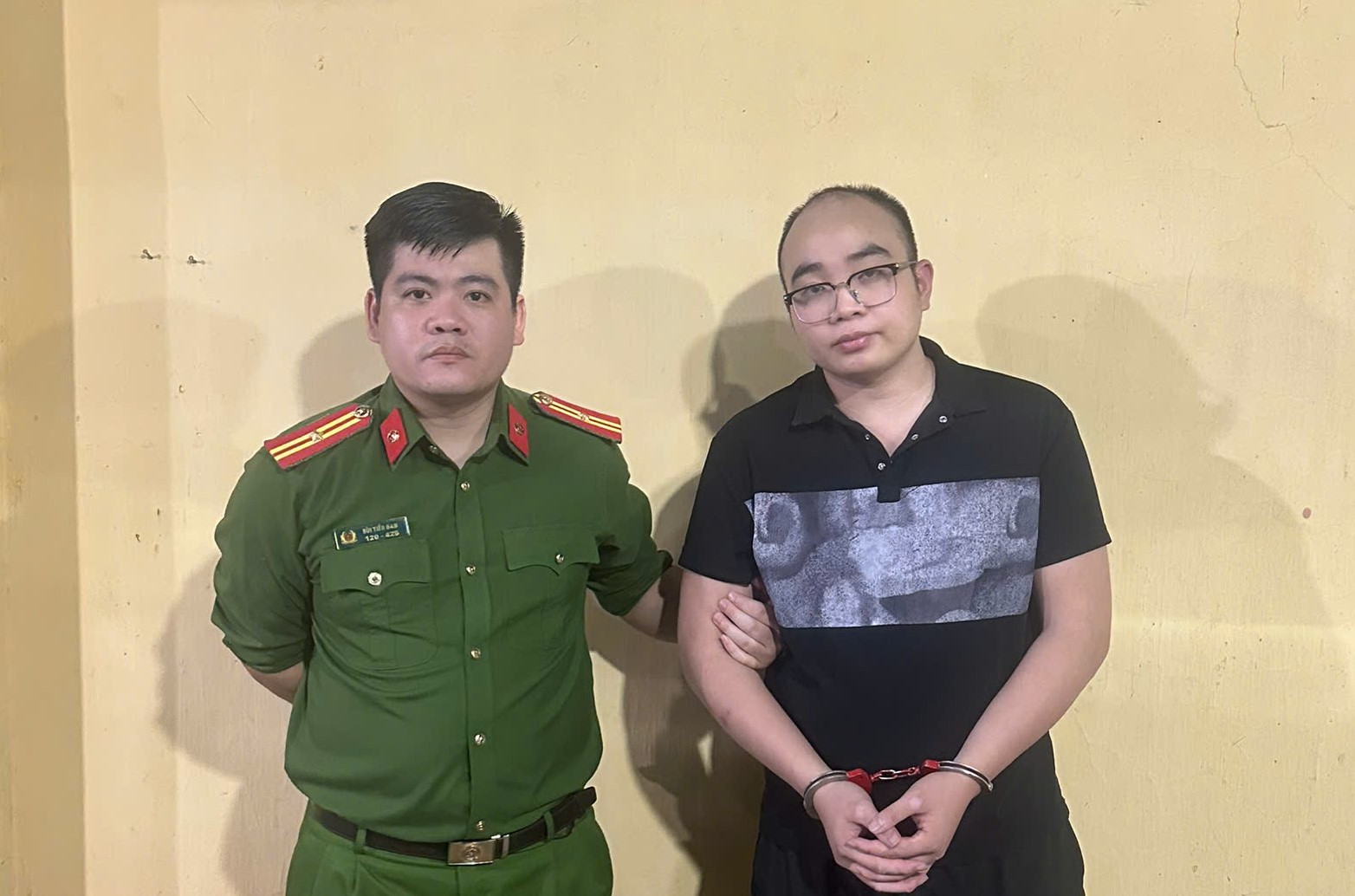 Khởi tố nhóm đối tượng tiếp tay, quảng bá, tăng thứ hạng tìm kiếm cho các website cờ bạc