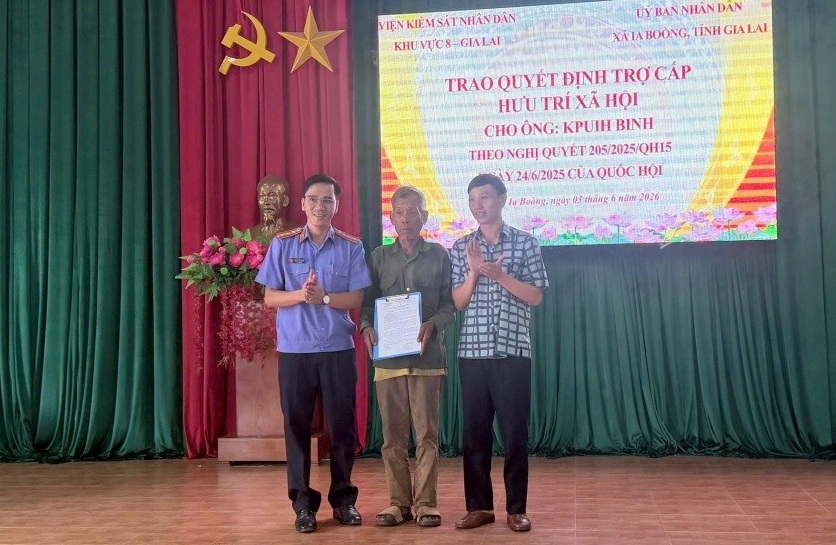Từ kiến nghị của Viện kiểm sát, người cao tuổi được hưởng trợ cấp hưu trí xã hội