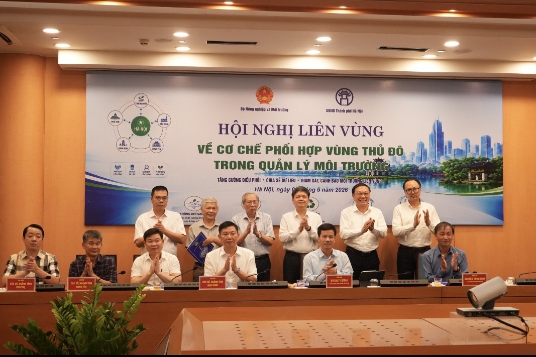 Hà Nội và các địa phương ký kết quy chế phối hợp trong quản lý môi trường