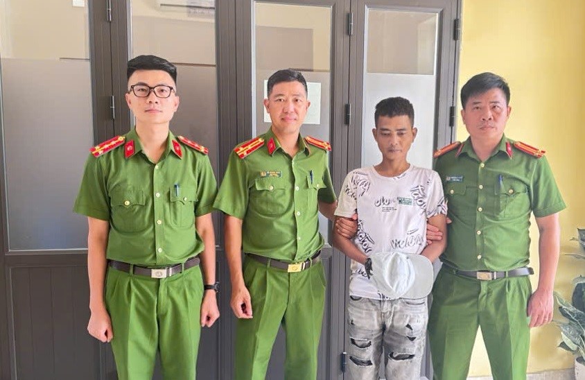 Bắt đối tượng truy nã đặc biệt sau gần 8 năm lẩn trốn
