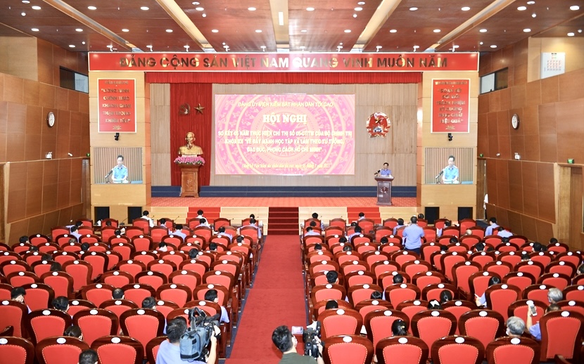 VKSND tối cao hướng dẫn khen thưởng tổng kết 10 năm thực hiện Chỉ thị số 05 của Bộ Chính trị