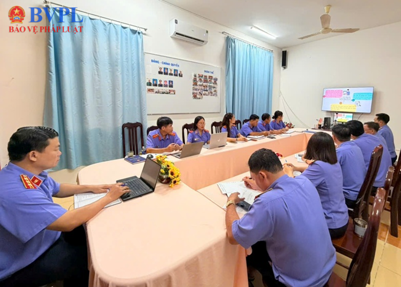 Chi bộ VKSND Khu vực 4 tỉnh An Giang sinh hoạt chuyên đề về nâng cao kỹ năng số