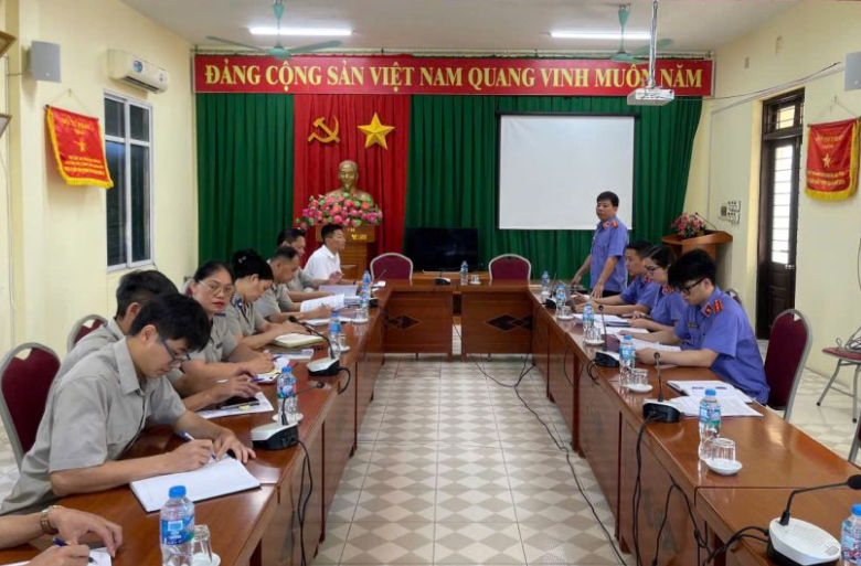 VKSND khu vực 4, tỉnh Lạng Sơn trực tiếp kiểm sát hoạt động thi hành án dân sự