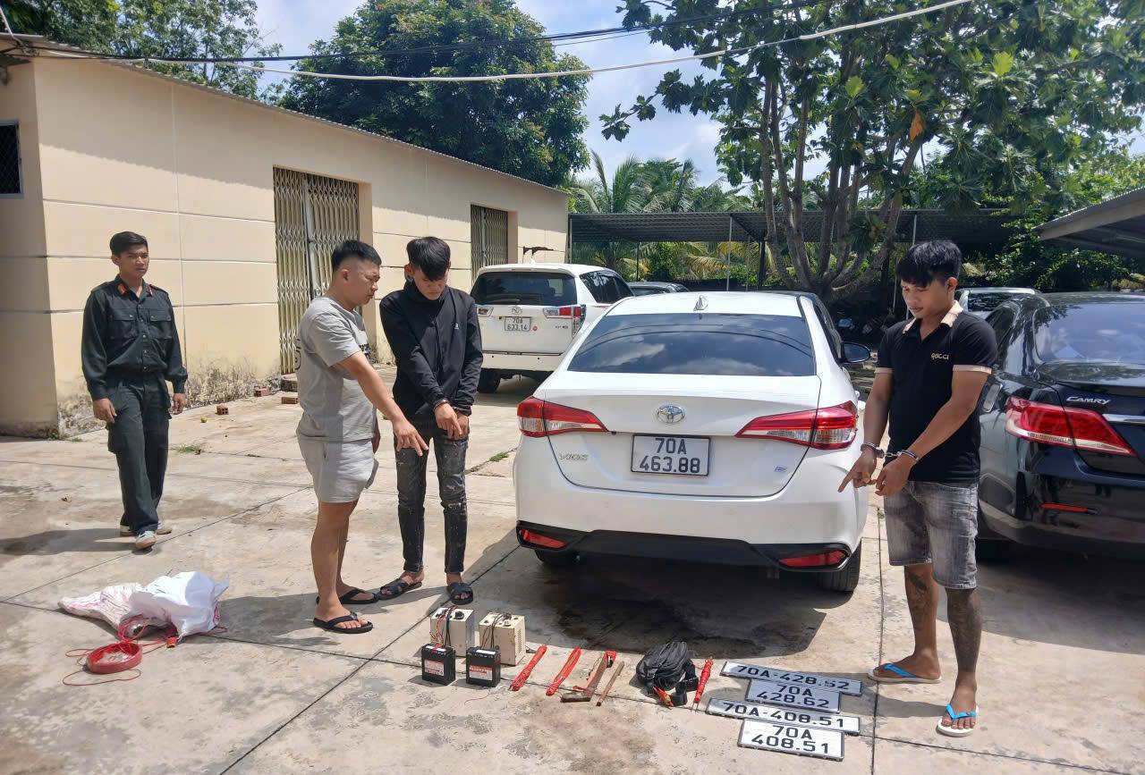 Bắt 9 đối tượng trong đường dây trộm chó ở Tây Ninh, đưa về TP Hồ Chí Minh tiêu thụ
