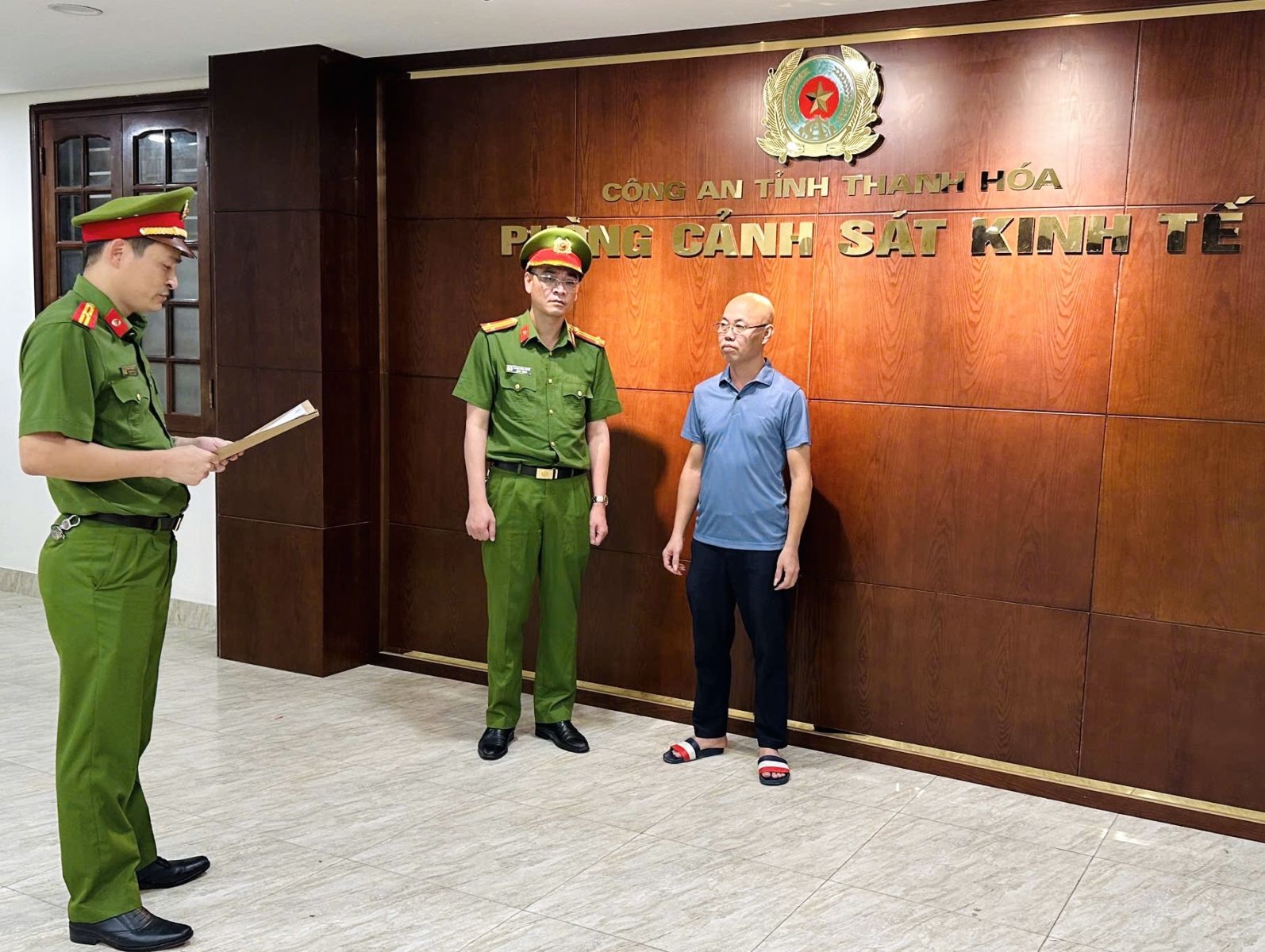 Khởi tố giám đốc một doanh nghiệp vì sản xuất, buôn bán thực phẩm giả