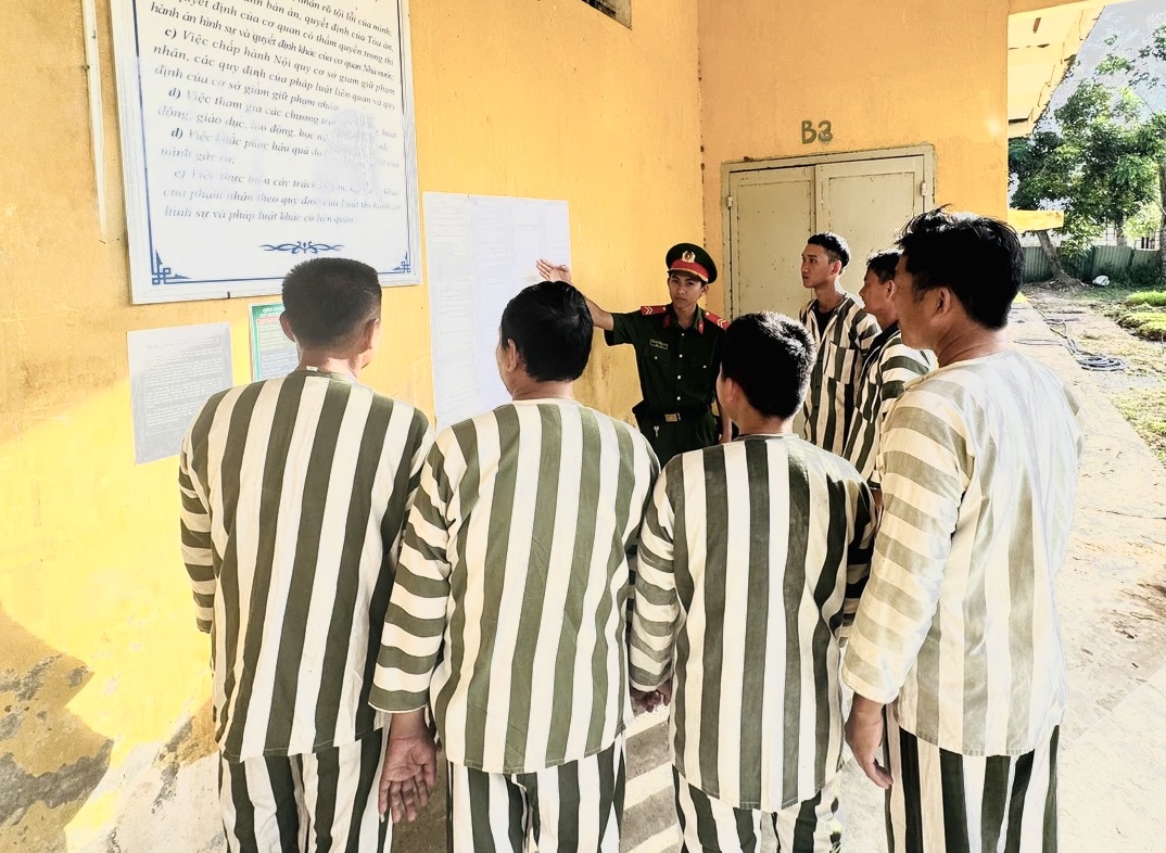 Quy định về đồ vật cấm đưa vào nơi chấp hành án phạt tù