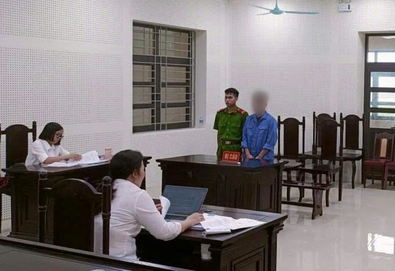 Thiếu niên lĩnh 18 tháng tù vì chém người sau mâu thuẫn cá nhân