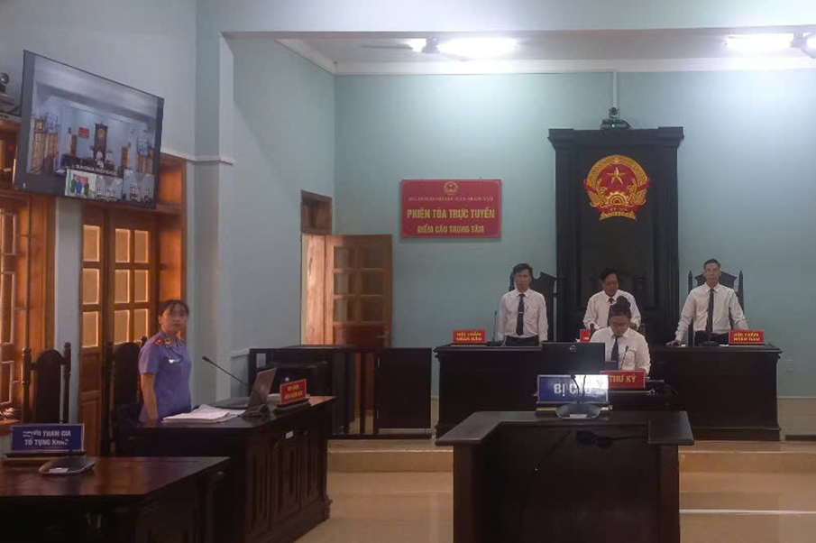 Viện kiểm sát phối hợp xét xử trực tuyến 2 vụ án hình sự ở Quãng Ngãi