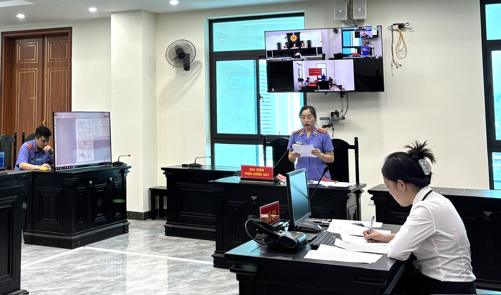 VKSND tỉnh Sơn La phối hợp tổ chức phiên toà rút kinh nghiệm, số hóa hồ sơ